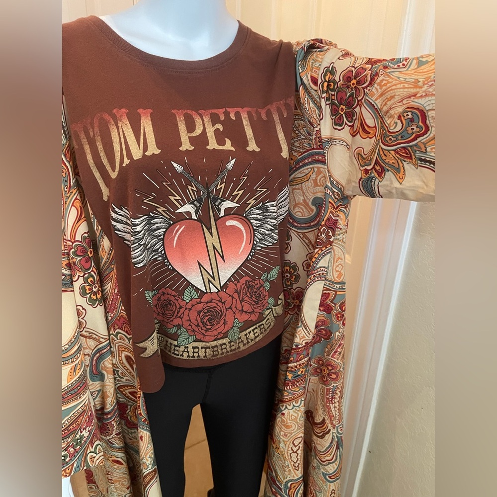 One of a kind custom poncho style top featuring Tom Petty and the Heartbreakers - Picture 4 of 6